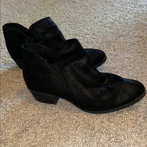 Time and Tru Women's Sleek Black Ankle Booties